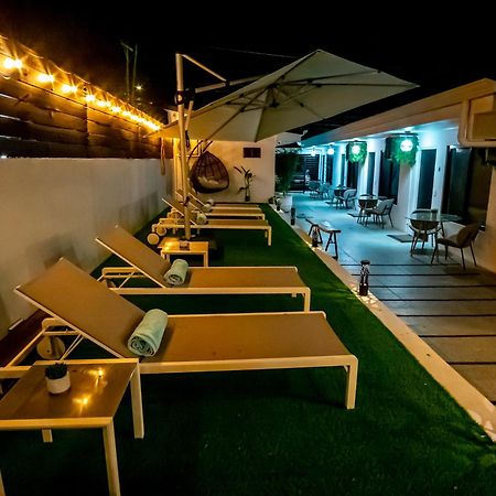 Anika Boutique Suites Коко Екстериор снимка