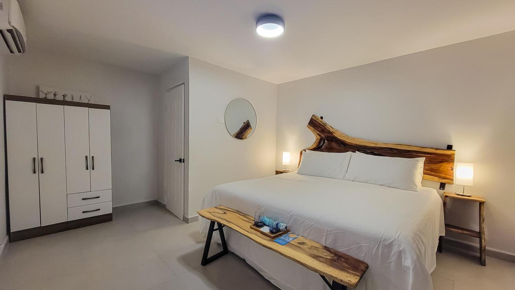 Anika Boutique Suites Коко Екстериор снимка