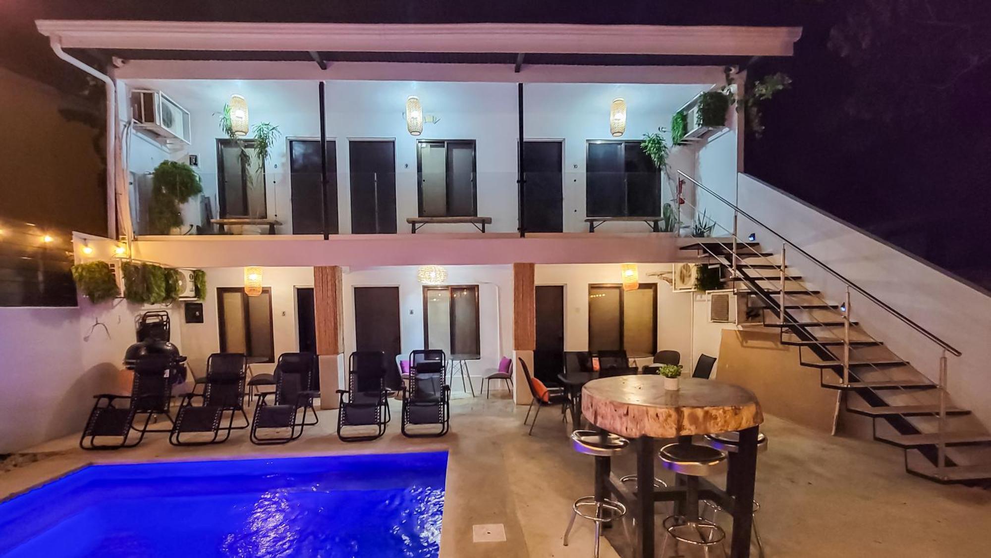 Anika Boutique Suites Коко Екстериор снимка